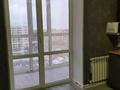 2-комнатная квартира · 69 м² · 9/10 этаж, мкр Юго-Восток, Муканова 55/2 — Самый центр Юго Востока. Рядом ТД Норма, Корзина, Магнум, детские сады за 250 000 ₸ в Караганде, Казыбек би р-н — фото 2