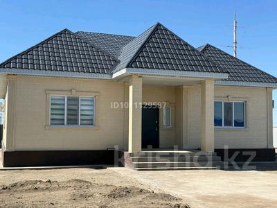 Отдельный дом · 4 комнаты · 160 м² · 8 сот., мкр Байтак-2, Райымбек Батыр за 33 млн ₸ в Атырау