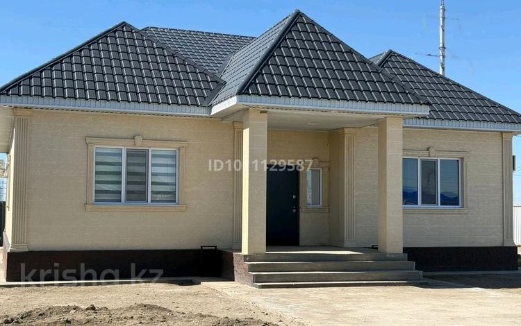 Отдельный дом · 4 комнаты · 160 м² · 8 сот., мкр Байтак-2, Райымбек Батыр за 33 млн ₸ в Атырау — фото 2