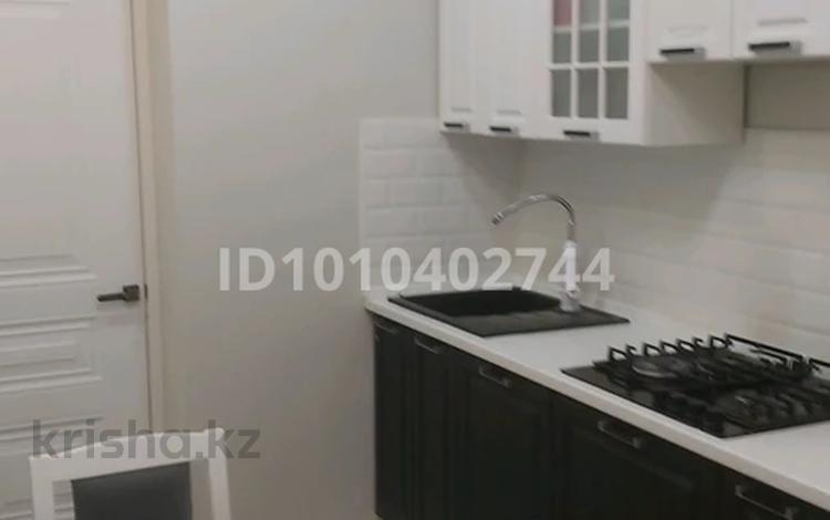 3-бөлмелі пәтер · 65.5 м² · 1/5 қабат, мкр 16-й военный городок, Мкр 16-й военный городок 292/4, бағасы: 45 млн ₸ в Алматы, Турксибский р-н — фото 2