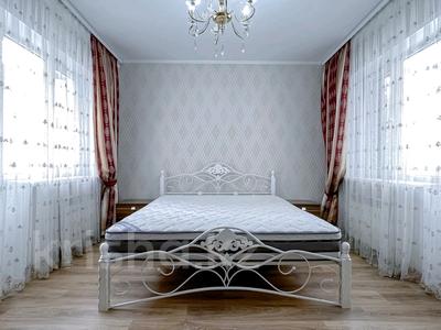 4-комнатная квартира · 112 м² · 1/9 этаж, мкр Хан Тенгри, Кенесары Хана 54/4 за 450 000 〒 в Алматы, Бостандыкский р-н