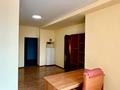 Офисы, кабинеты и рабочие места · 53 м² за 350 000 ₸ в Алматы, Жетысуский р-н — фото 9