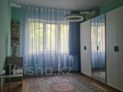 2-комнатная квартира · 62 м² · 2/5 этаж, мкр Аксай-5 7 за 34.5 млн ₸ в Алматы, Ауэзовский р-н