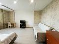 2-комнатная квартира · 70 м² · 12/12 этаж, Кабанбай батыр 5/1 за 300 000 ₸ в Астане, Нура р-н — фото 2