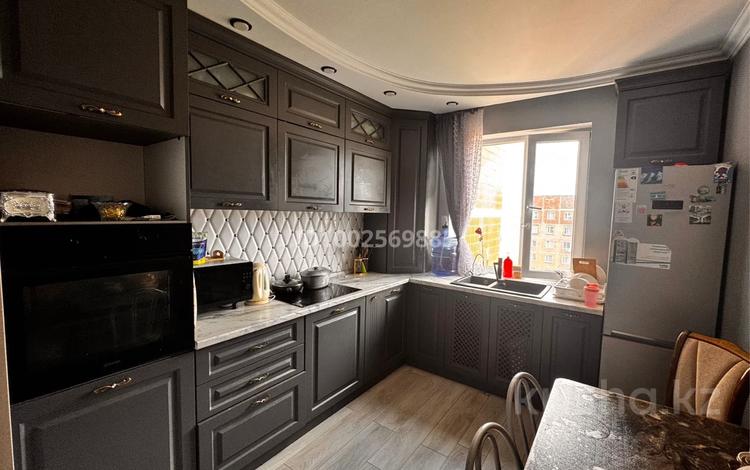 3-комнатная квартира · 65 м² · 9/10 этаж, мкр Юго-Восток, Мкр Степной 3 за 30 млн 〒 в Караганде, Казыбек би р-н — фото 22