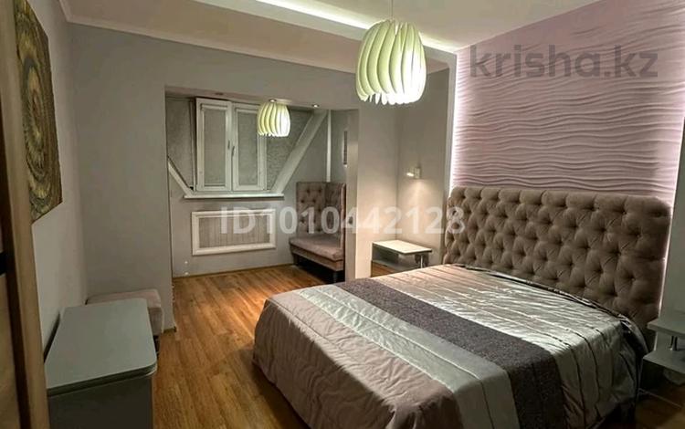 2-комнатная квартира · 60 м² · 8/9 этаж, мкр Жетысу-1 15 — Момушулы улукбека за 18 000 ₸ в Алматы, Ауэзовский р-н — фото 2