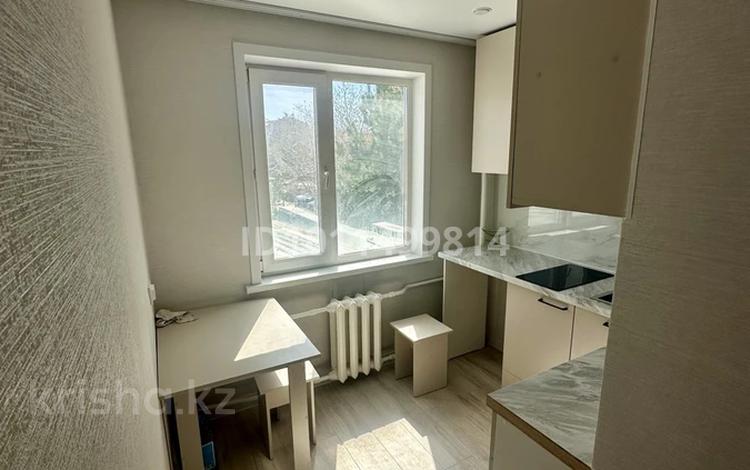 1-комнатная квартира · 33 м² · 2/5 этаж, ул. Саттара Ерубаева 35 за 200 000 〒 в Караганде, Казыбек би р-н — фото 2