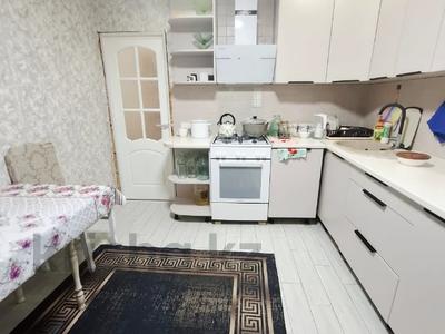 4-бөлмелі пәтер · 82 м² · 4/5 қабат, Айнабұлақ-4 ш/а., бағасы: 60 млн ₸ в Алматы, Жетысуский р-н