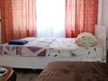 1-комнатная квартира, 40 м², 1/5 этаж по часам, мкр Аксай-4 — Момышулы- Домостроительная за 2 000 〒 в Алматы, Ауэзовский р-н — фото 3