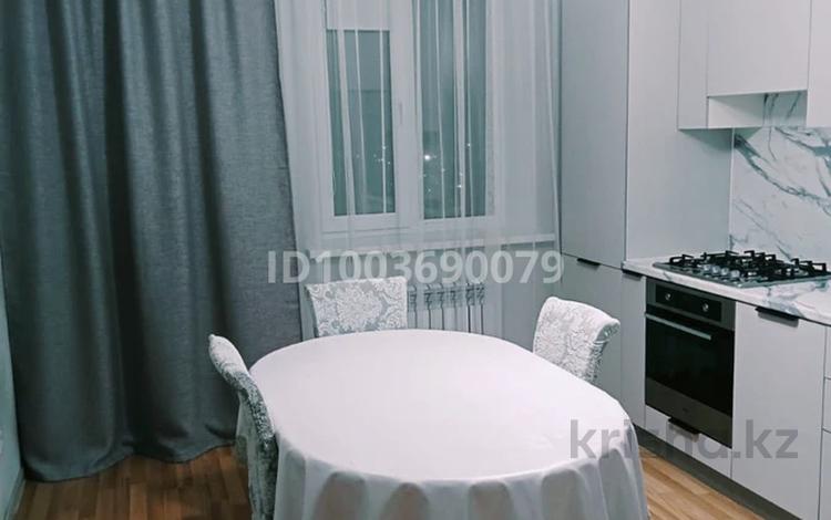 2-комнатная квартира · 68 м² · 9/10 этаж, 10 микрорайон 24 — Поликлиника,6 школа ,садик Наурыз за 21 млн 〒 в Аксае — фото 2