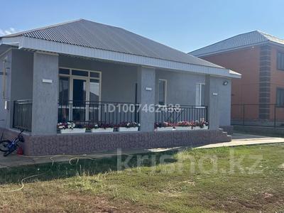 Жеке үй · 4 бөлме · 135 м² · 8 жүзд., Жана Турмыс 314 — Мал базар, бағасы: 36 млн ₸ в Актобе, жилой массив Бауырластар-5