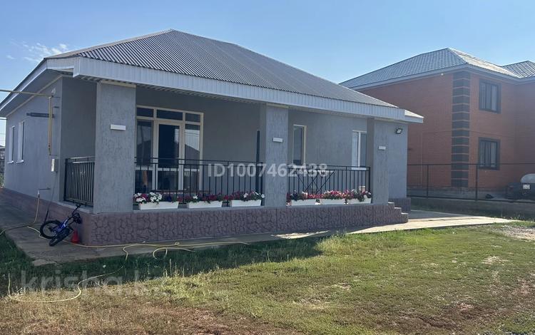 Жеке үй · 4 бөлме · 135 м² · 8 жүзд., Жана Турмыс 314 — Мал базар, бағасы: 36 млн ₸ в Актобе, жилой массив Бауырластар-5 — фото 2