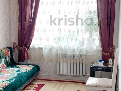 1-комнатная квартира, 40 м², 1/5 этаж помесячно, Монкей ұлы за 110 000 〒 в Уральске