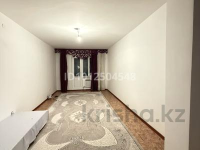 2-бөлмелі пәтер · 91 м² · 5/5 қабат, Арай-2 ш/а. 3, бағасы: 17 млн ₸ в Таразе, мкр Арай-2