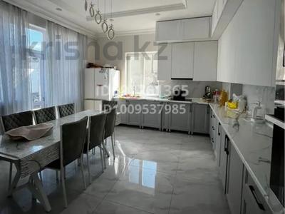 Отдельный дом · 7 комнат · 250 м² · 10 сот., Ынтымақ 9 за 75 млн 〒 в Балхаше