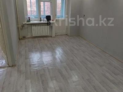 2-бөлмелі пәтер, 42 м², 3/5 қабат, Каирбекова 353/3, бағасы: 12 млн 〒 в Костанае