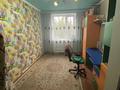 2-комнатная квартира, 45 м², 2 этаж, Амангелді Иманова за 12 млн 〒 в Актобе, мкр Москва — фото 3