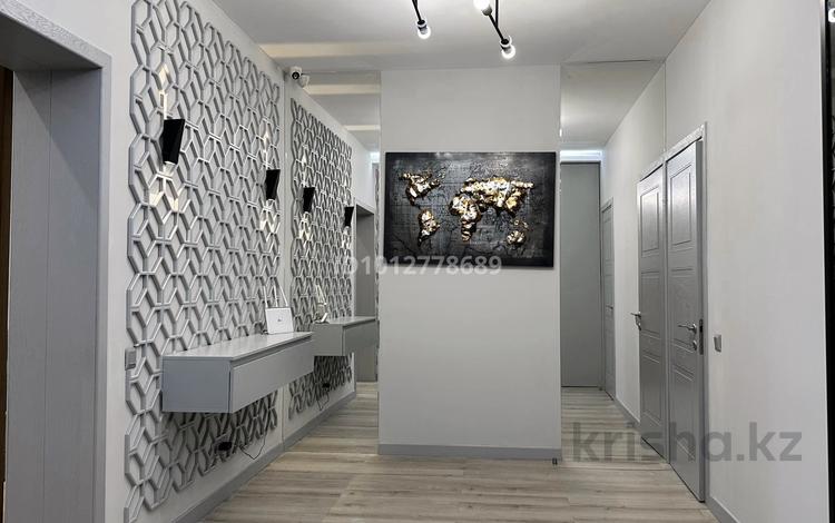 3-комнатная квартира · 132.5 м² · 13/13 этаж, Маркова 61 — Маркова/Попова за 125 млн ₸ в Алматы, Бостандыкский р-н — фото 2