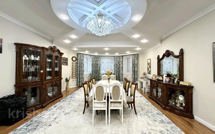 Отдельный дом · 5 комнат · 400 м² · 10 сот., Балқантау за 189.9 млн 〒 в Астане, Алматы р-н — фото 2