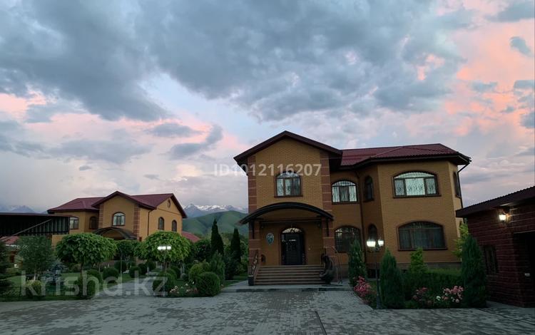 Отдельный дом · 10 комнат · 425 м², Спортивная 12 за 10 млн ₸ в Долане — фото 2