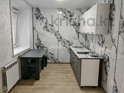 3-комнатная квартира · 55 м², 72квл 23 за 200 000 〒 в Семее