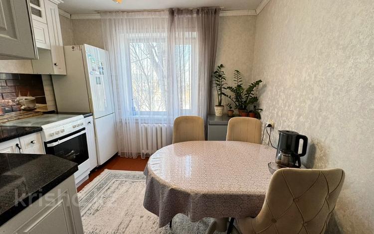 2-комнатная квартира · 50 м² · 4/9 этаж, Ауэзова 55 за 13.9 млн ₸ в Аксу — фото 2
