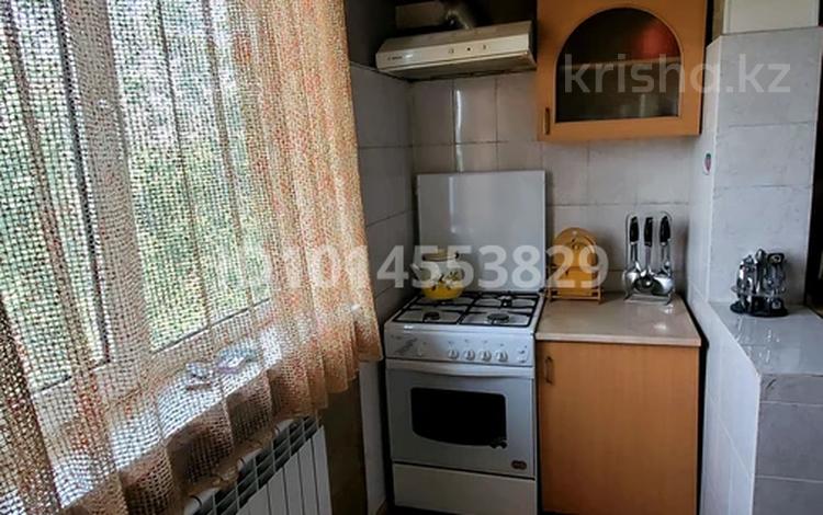 4-бөлмелі пәтер · 80 м² · 5/5 қабат, 12-шағынаудан 229а, бағасы: 20 млн ₸ в Шымкенте, Енбекшинский р-н — фото 2