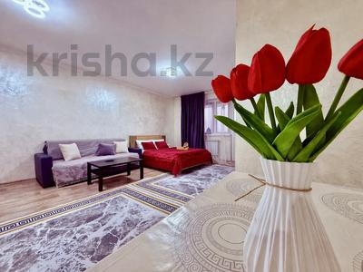 1-комнатная квартира · 50 м² · 4/10 этаж, мкр Аксай-5, Момышулы 25 — Жубанова( по часам только к нам )рядом трц Grand park за 1 500 〒 в Алматы, Ауэзовский р-н