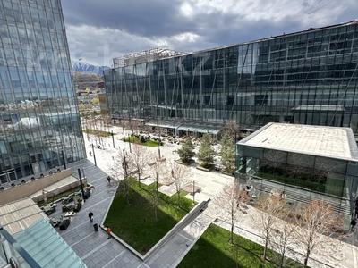 3-комнатная квартира · 123 м² · 8/22 этаж, Аль-Фараби 77/3 за 1.8 млн 〒 в Алматы, Бостандыкский р-н
