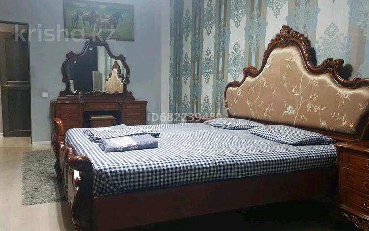 2-комнатная квартира · 70 м² · 8/9 этаж, мкр Ардагер, Сатпаева 5 б за 2 500 〒 в Атырау — фото 3