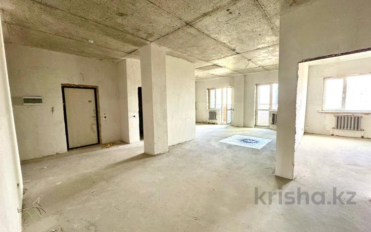 3-бөлмелі пәтер, 100 м², 11/20 қабат, Кабанбай-батыра 4/2, бағасы: 37 млн 〒 в Астане, Есильский р-н — фото 5