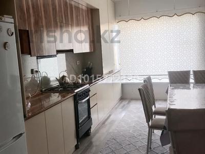 Отдельный дом · 4 комнаты · 200 м² · 10 сот., Айтқұлов 56 — 6 микрайон 5 көше за 32 млн ₸ в Ленгере