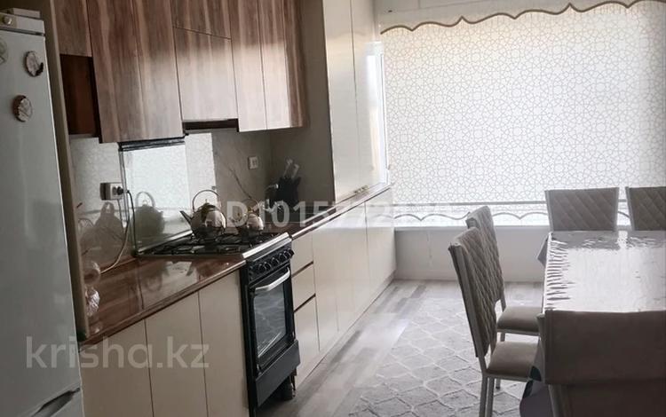 Отдельный дом · 4 комнаты · 200 м² · 10 сот., Айтқұлов 56 — 6 микрайон 5 көше за 32 млн ₸ в Ленгере — фото 2