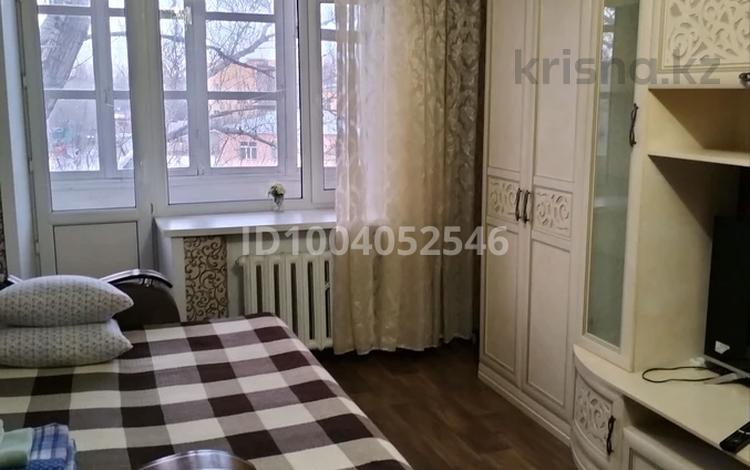 1-комнатная квартира · 36 м² · 4/5 этаж, Майкудук, Майкудук, 12й микрорайон 1 — Горняк за 8 000 ₸ в Караганде, Алихана Бокейханова р-н — фото 2