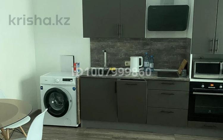 2-комнатная квартира · 60 м² · 4/18 этаж, Муканова 241 — Шевченко за 22 000 〒 в Алматы, Алмалинский р-н — фото 2