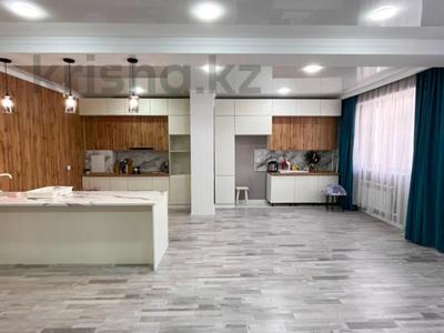 5-бөлмелі пәтер · 140 м² · 3/5 қабат, Бирлик, бағасы: 60 млн ₸ в Талдыкоргане, мкр Бирлик