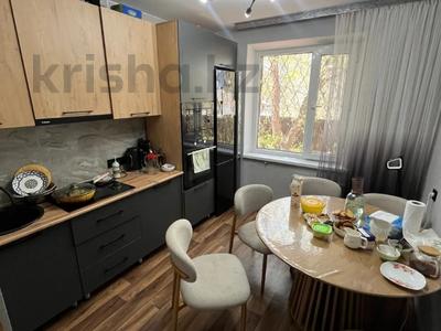 2-бөлмелі пәтер · 54 м² · 1/5 қабат, Восток-1 ш/а. 4, бағасы: ~ 16.1 млн ₸ в Караганде, Алихана Бокейханова р-н