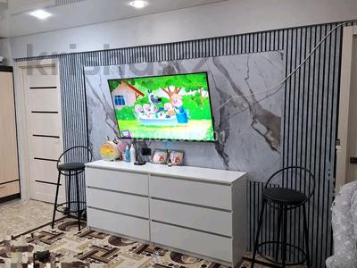 3-бөлмелі пәтер · 50 м² · 4/5 қабат, Мкр 1 — Новая школа акимат, бағасы: 12 млн ₸ в Новой бухтарме
