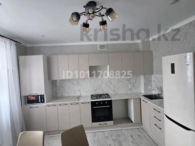 2-бөлмелі пәтер · 86 м² · 4/5 қабат, Желтоксан, бағасы: 31.9 млн ₸ в Уральске