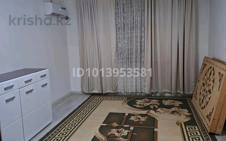 2-комнатная квартира · 55 м² · 8/12 этаж, мкр Дарабоз 61/29 за 250 000 ₸ в Алматы, Алатауский р-н — фото 2