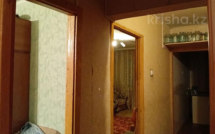 3-комнатная квартира · 60 м² · 1/5 этаж, мкр Салтанат 14 за ~ 12.8 млн 〒 в Таразе — фото 2