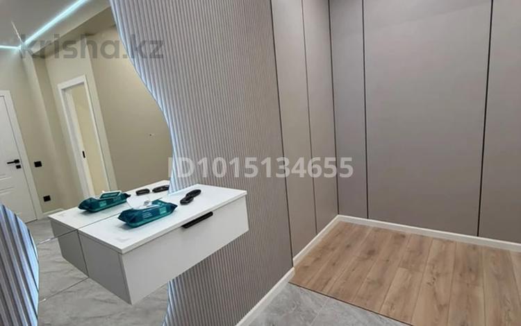 2-комнатная квартира · 63 м² · 5/7 этаж, мкр Томирис, Рыскулова — Рыскулова София за 300 000 ₸ в Алматы, Алатауский р-н — фото 2