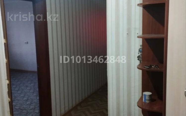 3-комнатная квартира · 65 м² · 8/12 этаж, 15 микрорайон 20 — Район 1000 мелочей за 160 000 ₸ в Семее — фото 2