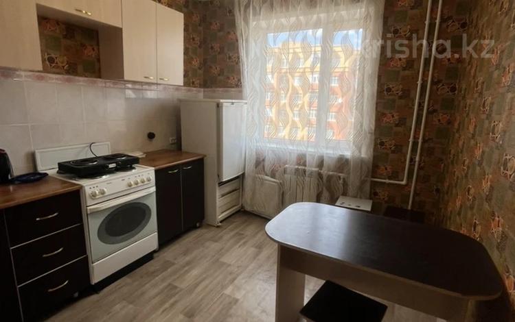 1-комнатная квартира · 36 м² · 8/9 этаж, мкр Юго-Восток, мкр Гульдер 1 1 за 17.5 млн ₸ в Караганде, Казыбек би р-н — фото 2