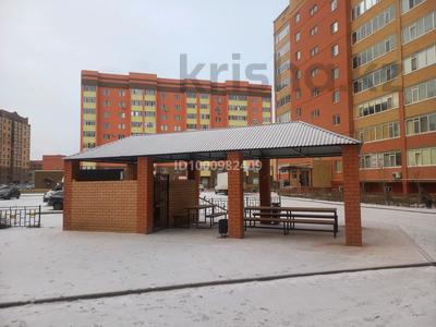 Пәтерлер в Актюбинской обл.: 2-бөлмелі пәтер · 65.4 м² · 4/9 қабат · ай сайын, мкр. Алтын орда, Батыс-2 участок 350 — Школ.гипермаркет Дина, бағасы: 200 000 〒 2-бөлмелі пәтер · 65.4 м² · 4/9 қабат · ай сайын, мкр. Алтын орда, Батыс-2 участок 350 — Школ.гипермаркет Дина, бағасы: 200 000 〒 в Актобе