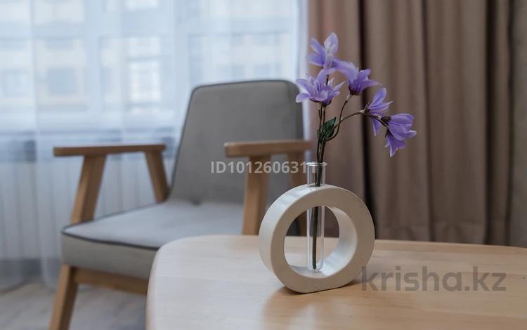 2-комнатная квартира · 77 м² · 2/9 этаж, Жуманиязова 97 — ул. Тауелсиздик за 250 000 ₸ в Уральске — фото 2