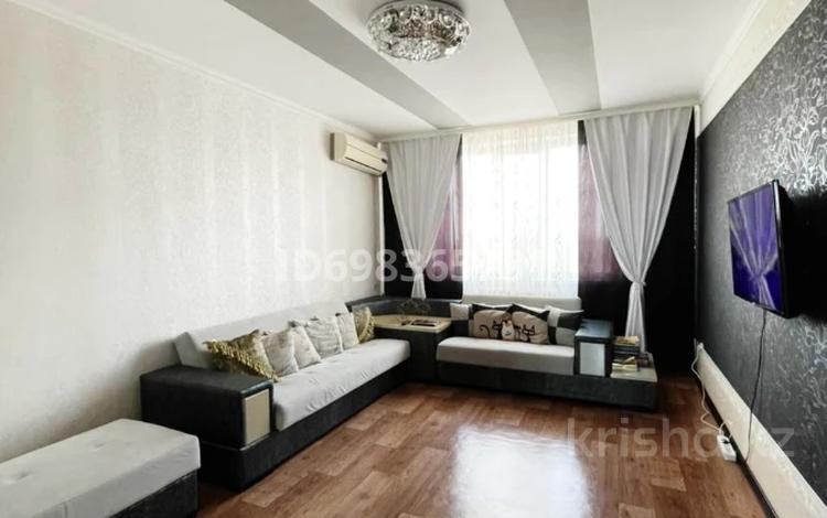 2-бөлмелі пәтер · 52 м² · 8/9 қабат, 4 мкр 9, бағасы: 22.5 млн ₸ в Аксае — фото 2