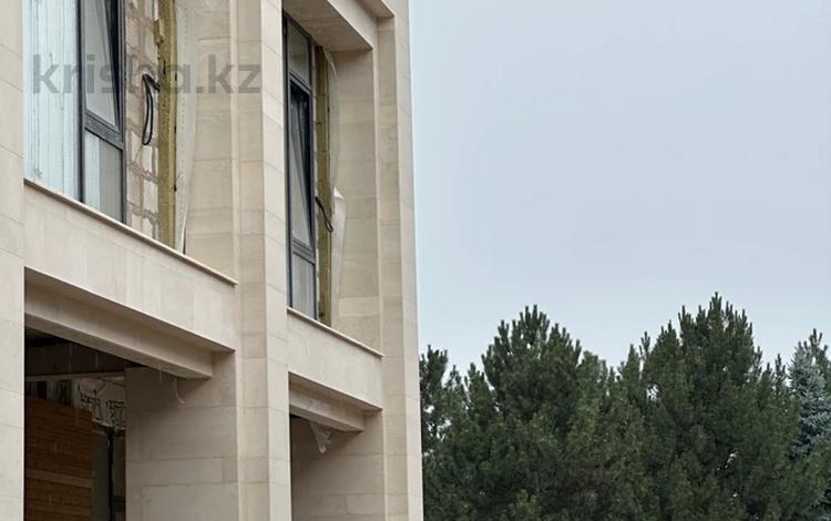 Жеке үй · 5 бөлме · 440 м² · 5 жүзд., Керей-Жаныбек Хандар, бағасы: ~ 1.1 млрд ₸ в Алматы, Медеуский р-н — фото 2