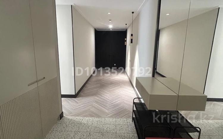 3-комнатная квартира · 110 м² · 6/12 этаж, Розыбакиева 310а за 950 000 ₸ в Алматы, Бостандыкский р-н — фото 2