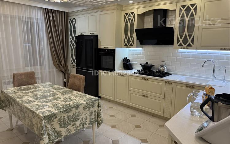4-бөлмелі пәтер · 156.6 м² · 4/7 қабат, Микрорайон Алтын орда, бағасы: 88 млн ₸ в Актобе — фото 2